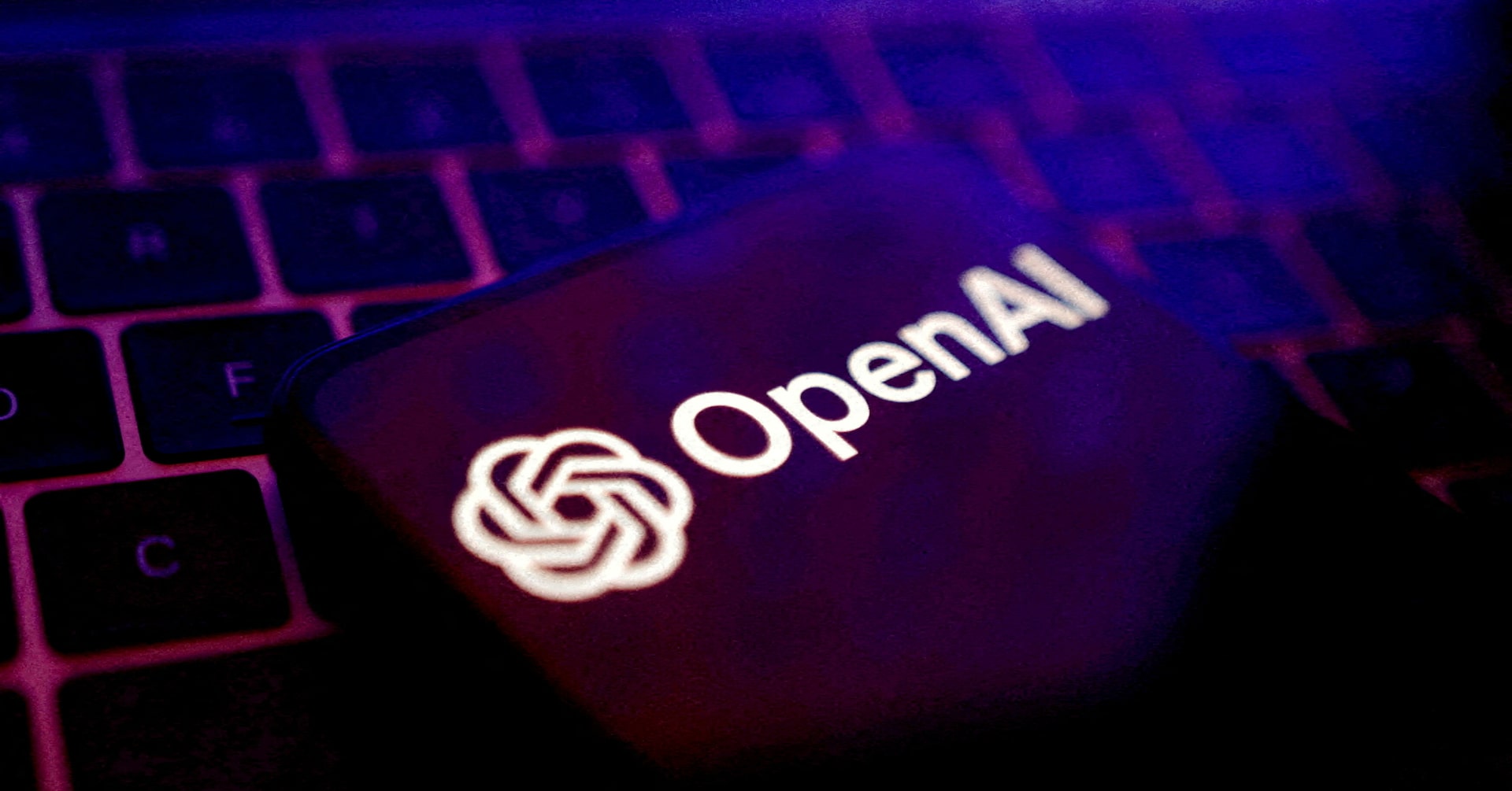 OpenAI планира $1 трилион разходи: Петгодишна стратегия за бъдещето на AI