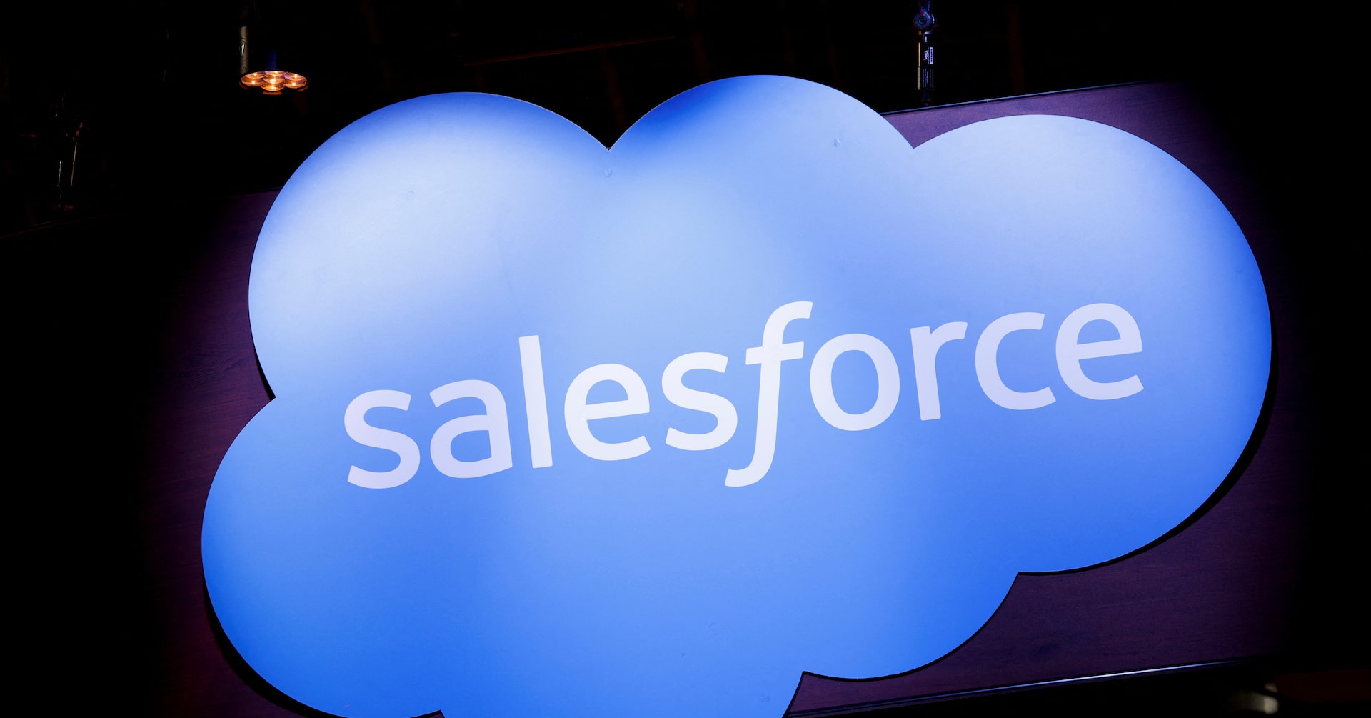 Salesforce инвестира $15 милиарда в Сан Франциско за AI иновации