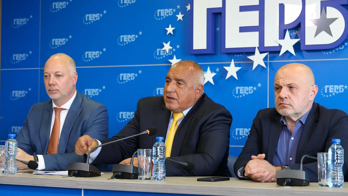 Борисов обявява нов курс: ГЕРБ се дистанцира от управлението