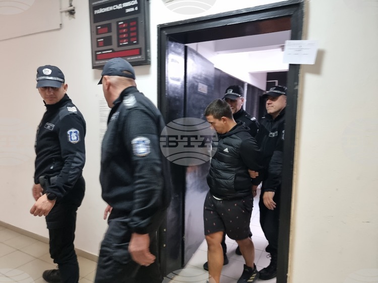 19-годишен остава в ареста за стрелба с въздушен пистолет по дете в Ямбол