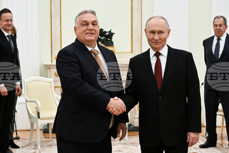 Путин и Орбан обсъдиха енергийни доставки и атомната електроцентрала 'Пакш-2'