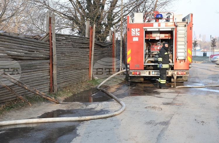 83 пожара ликвидирани в България за денонощие, един пострадал