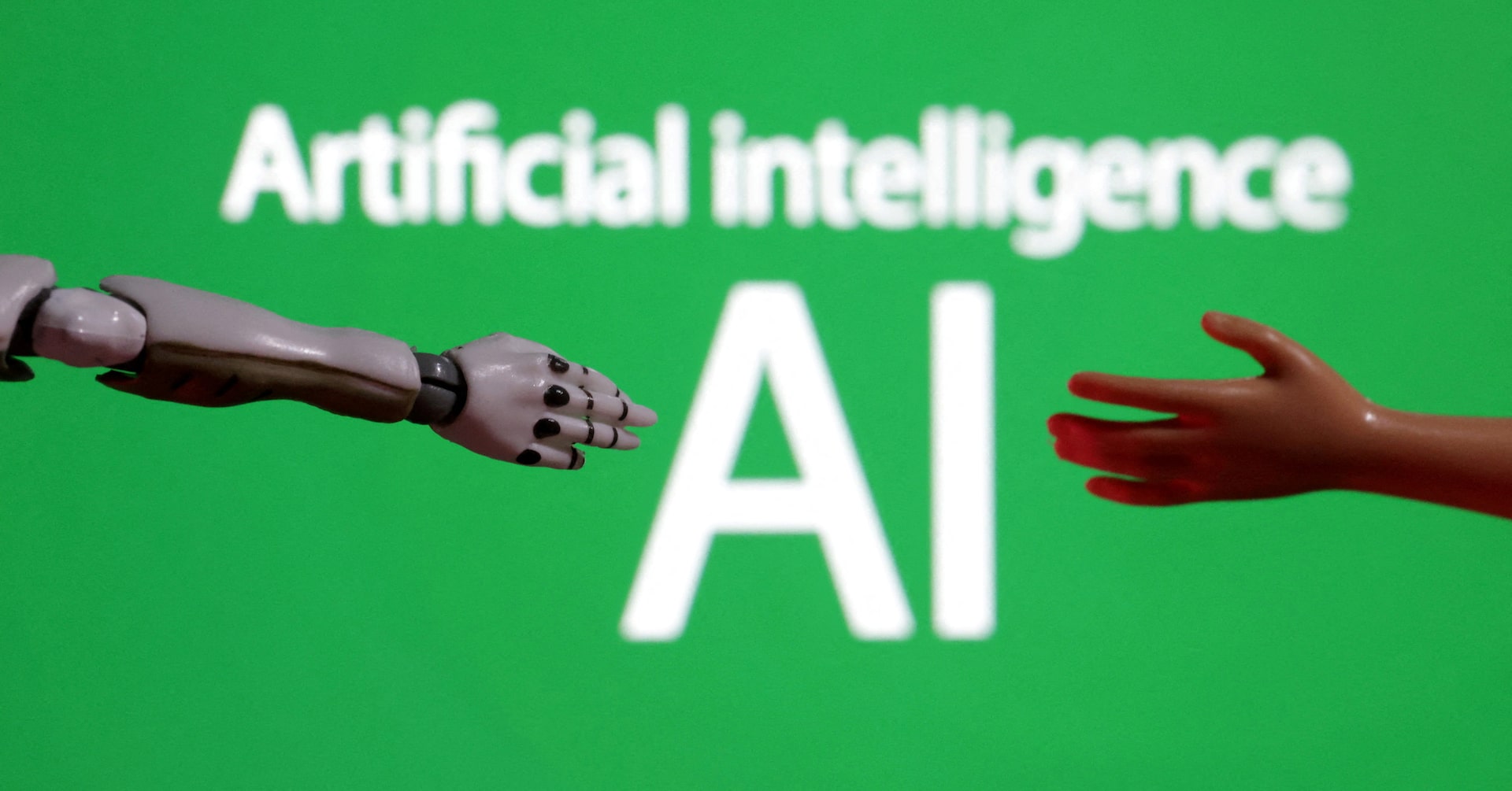 AI стартъп Humans& привлича $480 милиона инвестиции при оценка от $4.5 милиарда