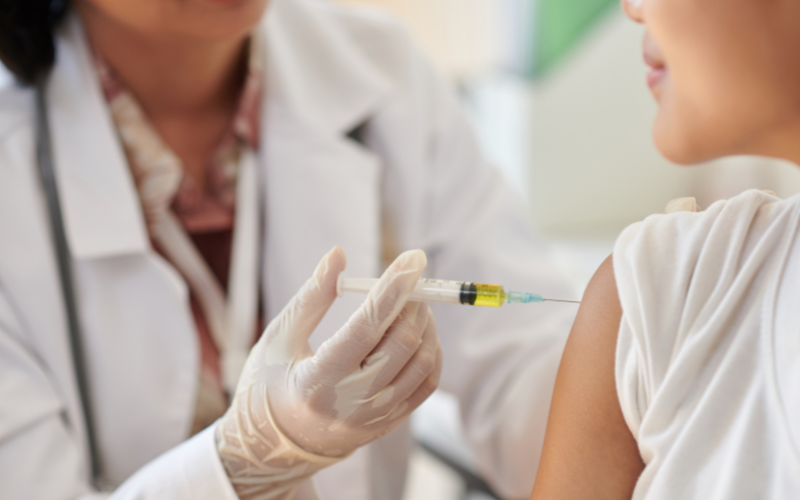 Безплатната HPV ваксина: Ключова стъпка в превенцията на рак при младите жени
