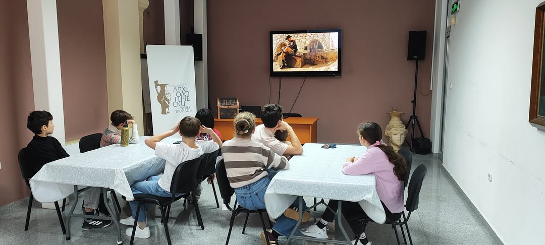 Музейно приключение „Професия археолог“ в Пловдив: Децата стават археолози