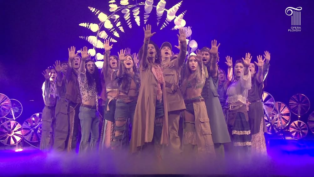 Мюзикълът 'КОСА' оживява на сцената на Опера Пловдив