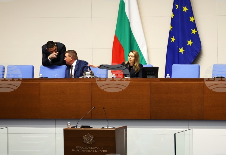 Парламентът обсъжда ключови промени в Изборния кодекс