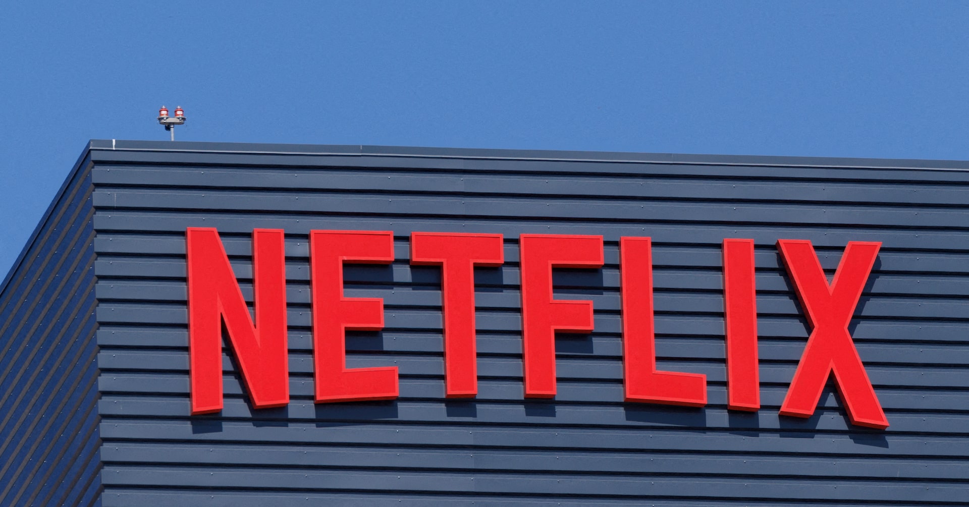 Netflix и Sony Pictures сключват глобална сделка за стрийминг на филми