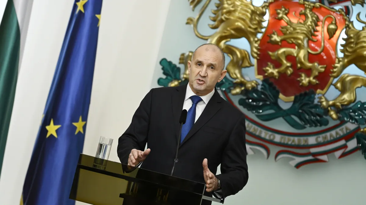 Радев напуска президентството: Какво следва за българската политика?
