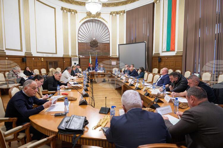 Консултативният съвет по тютюна определя ставки за помощ през 2025
