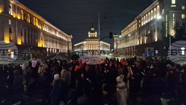 Протест в София: Шествие с искане за оставка на и.д. главен прокурор