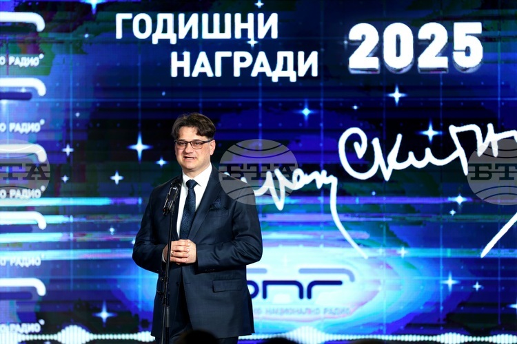 Младите таланти получават платформа на наградите „Сирак Скитник“