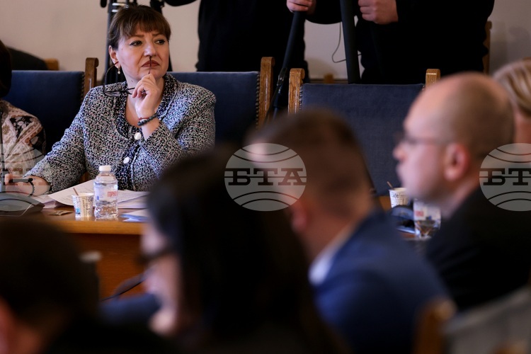 Парламентарната правна комисия обсъди промени в Изборния кодекс на дълго заседание