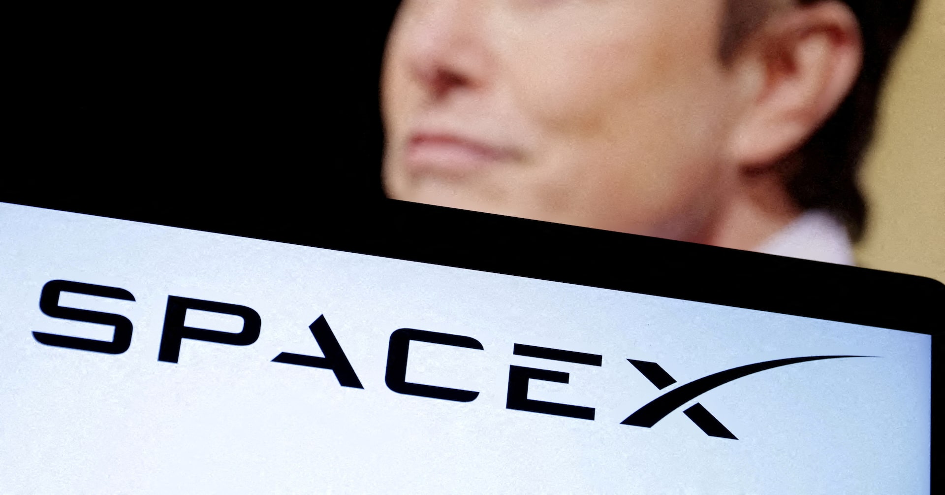 SpaceX отчита $8 милиарда печалба преди IPO: Какво означава това за пазара?