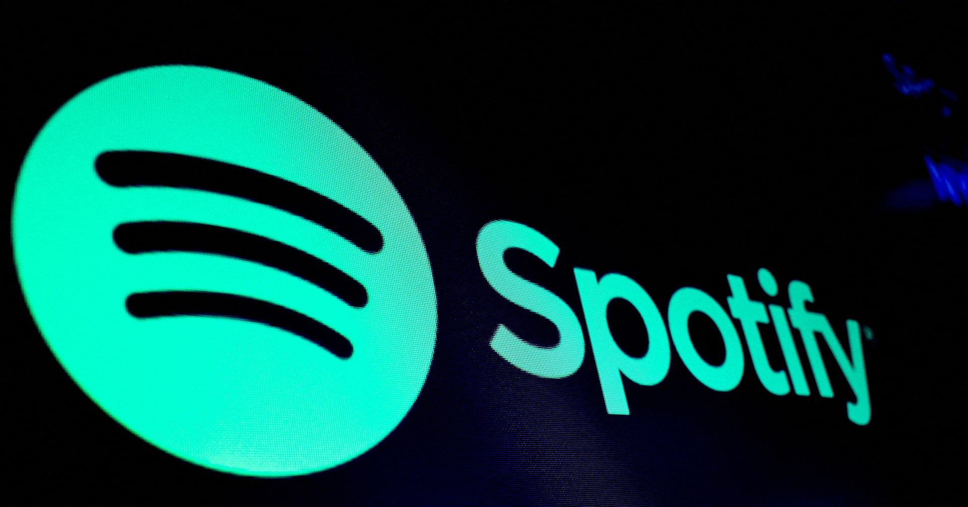 Spotify въвежда AI-управлявани плейлисти за премиум потребители в САЩ и Канада