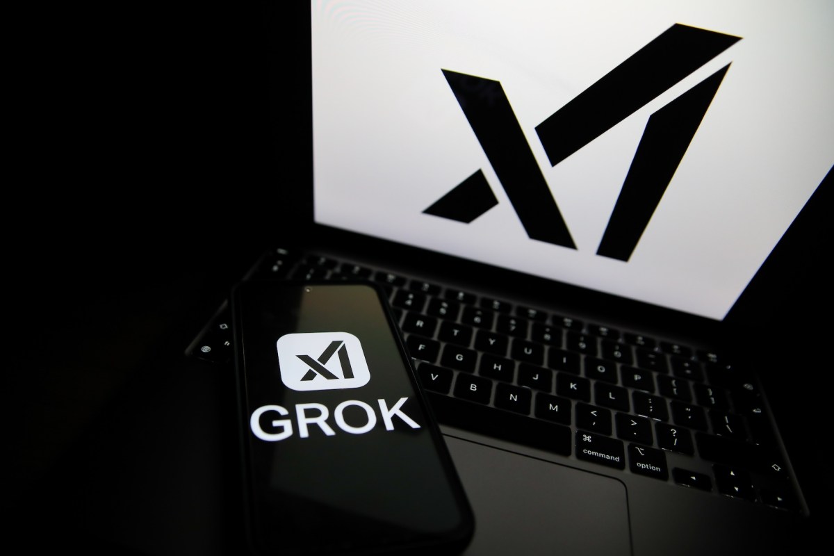 Сенатори настояват за отговори от X, Meta и Alphabet относно сексуализираните deepfakes