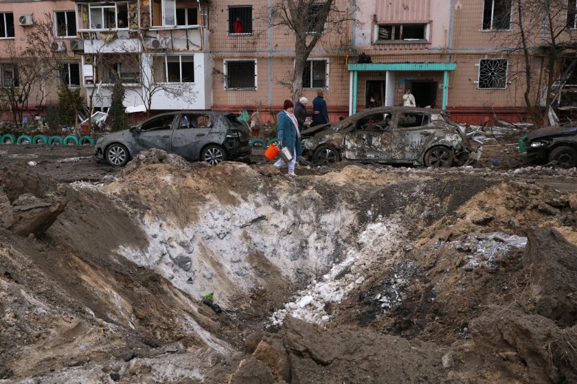 Зеленски: Русия продължава настъпателните действия - какво означава това за Европа?