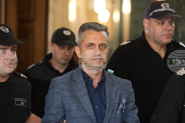 Пловдивският съд потвърди уволнението на бившия директор на митницата Мирослав Беляшки