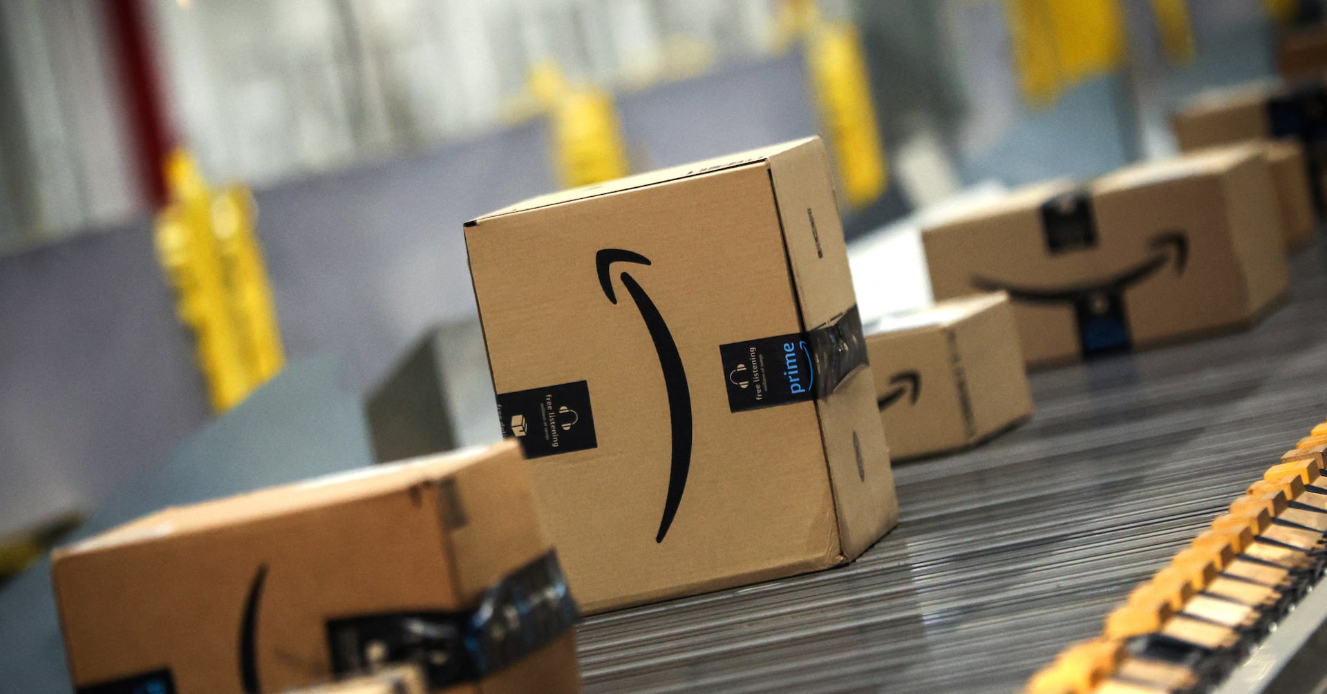 Спад на акциите на Amazon: Инвеститорите се тревожат за разходите в AI