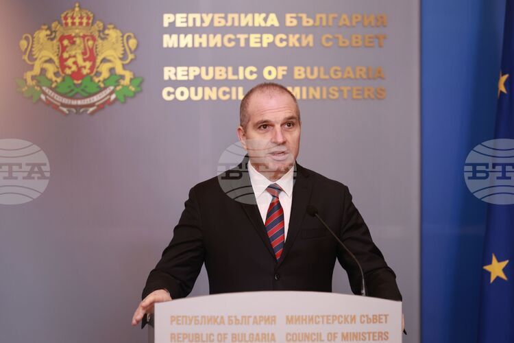 Ключови транспортни реформи: Правителството обвързва ПВУ плащания с нов закон