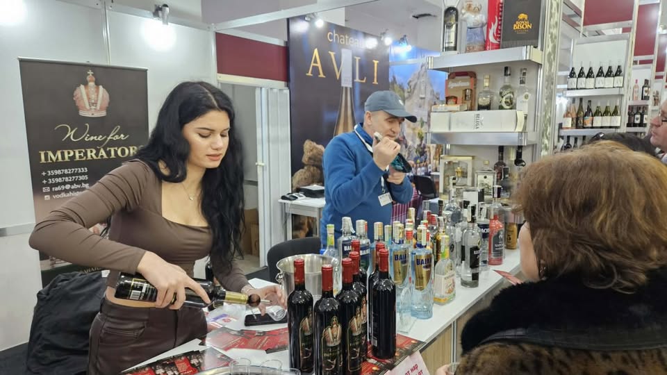 Впечатляващото събитие 'Градът на виното' в Пловдив: Вкусете съкровища от България и света
