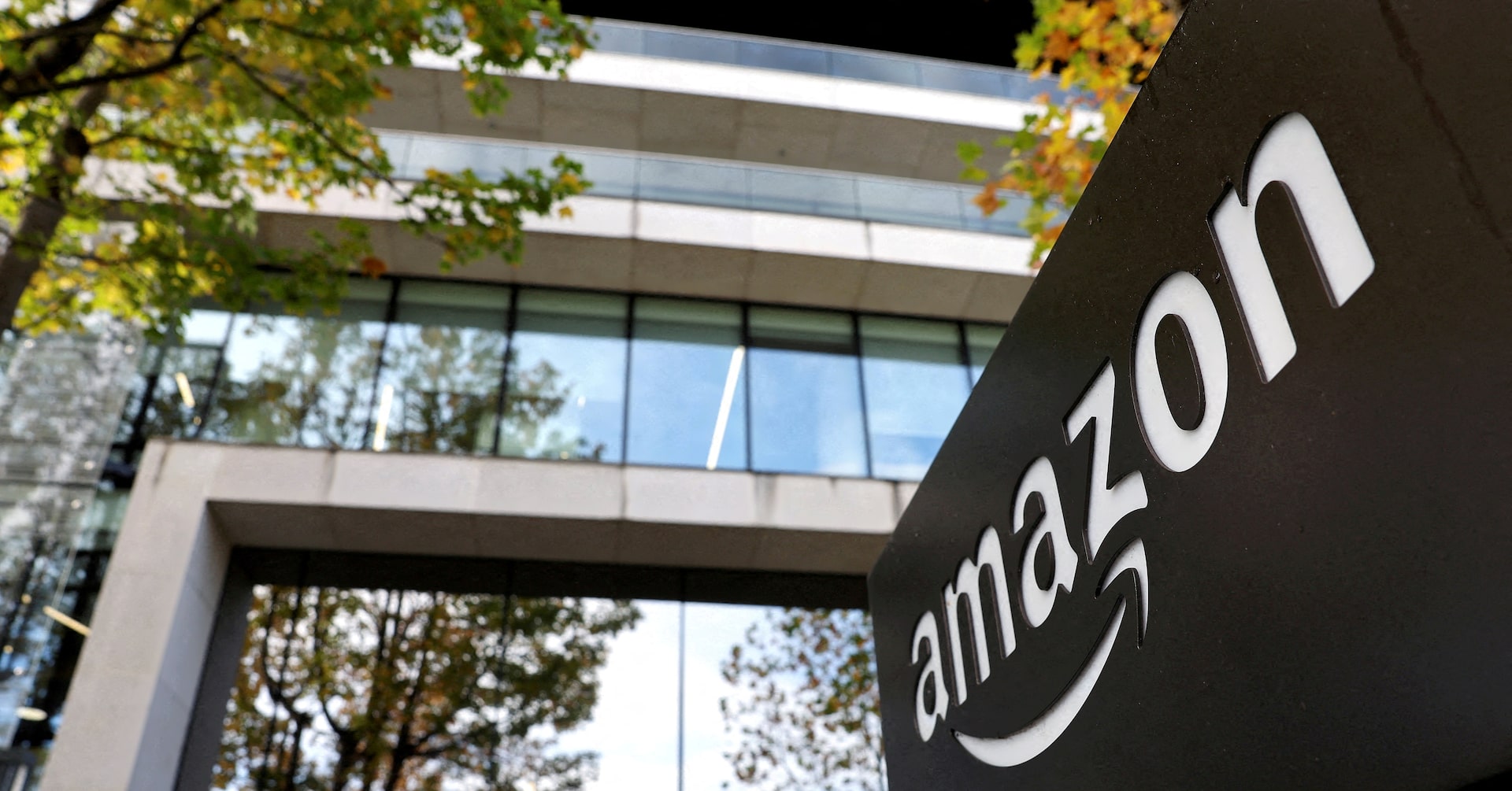 Amazon обмисля $50 милиарда инвестиция в OpenAI: IPO или AGI като ключови фактори