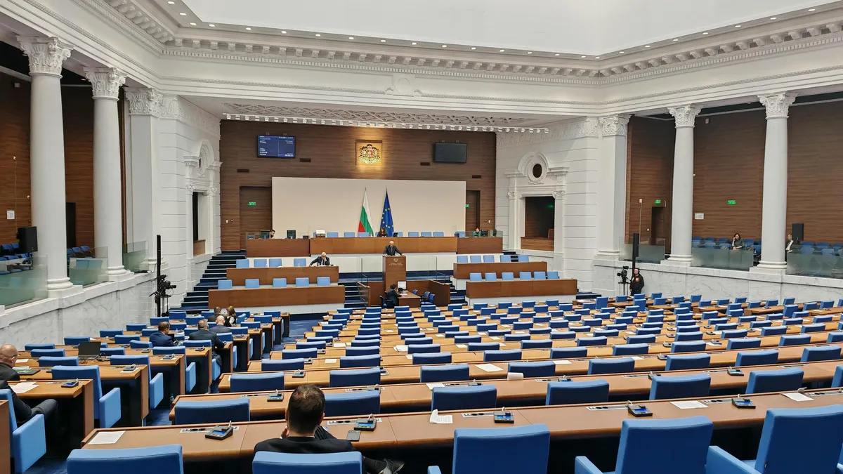 Шестима министри отговарят на въпроси в парламентарния контрол