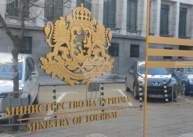 Българското Министерство на туризма в постоянен контакт с туроператори в Близкия изток