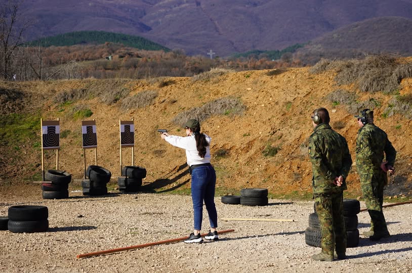 Пловдивчанка с бронз в турнира по стрелба за жени