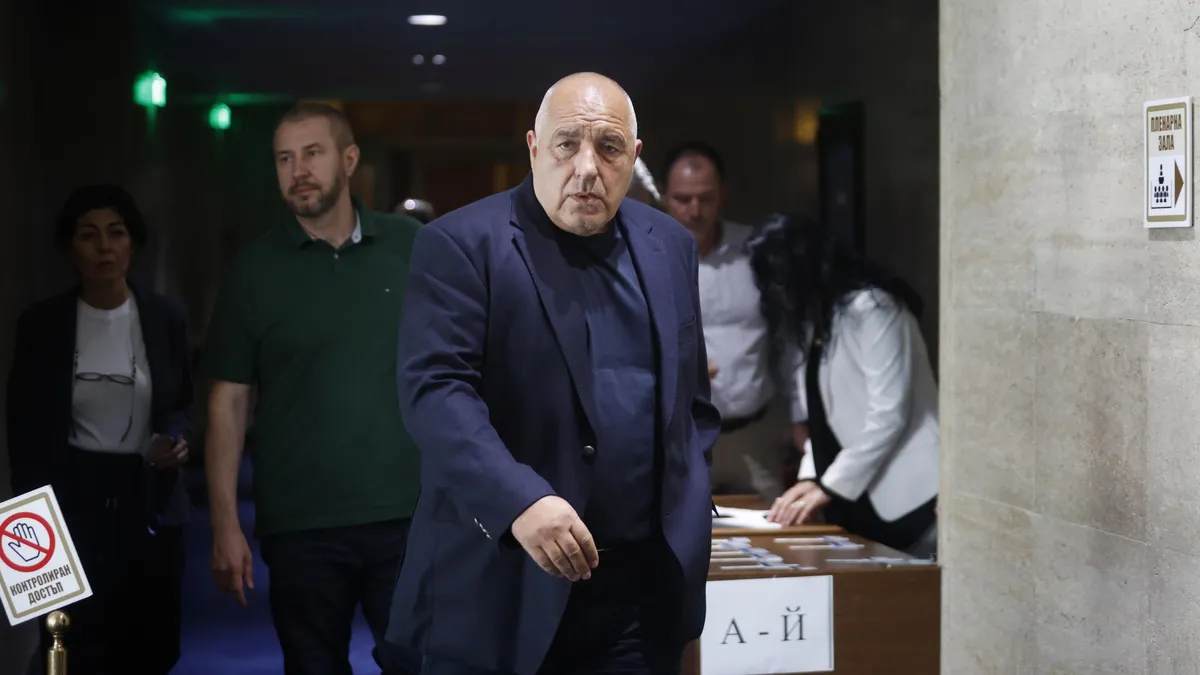 Борисов настоява Йотова да свика КСНС за американските самолети в Безмер