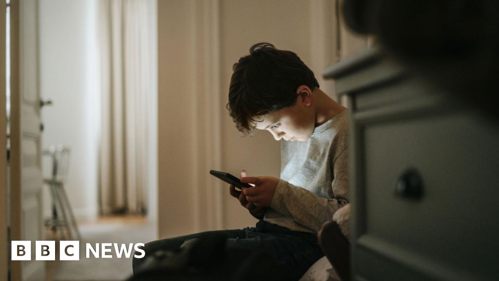 Как да ограничите безкрайното скролиране на децата си: 5 съвета