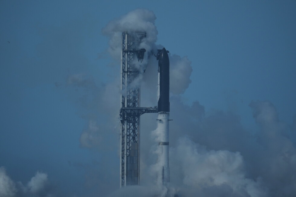 Отмяна на тестов полет на Starship: Какво означава това за бъдещето на SpaceX?