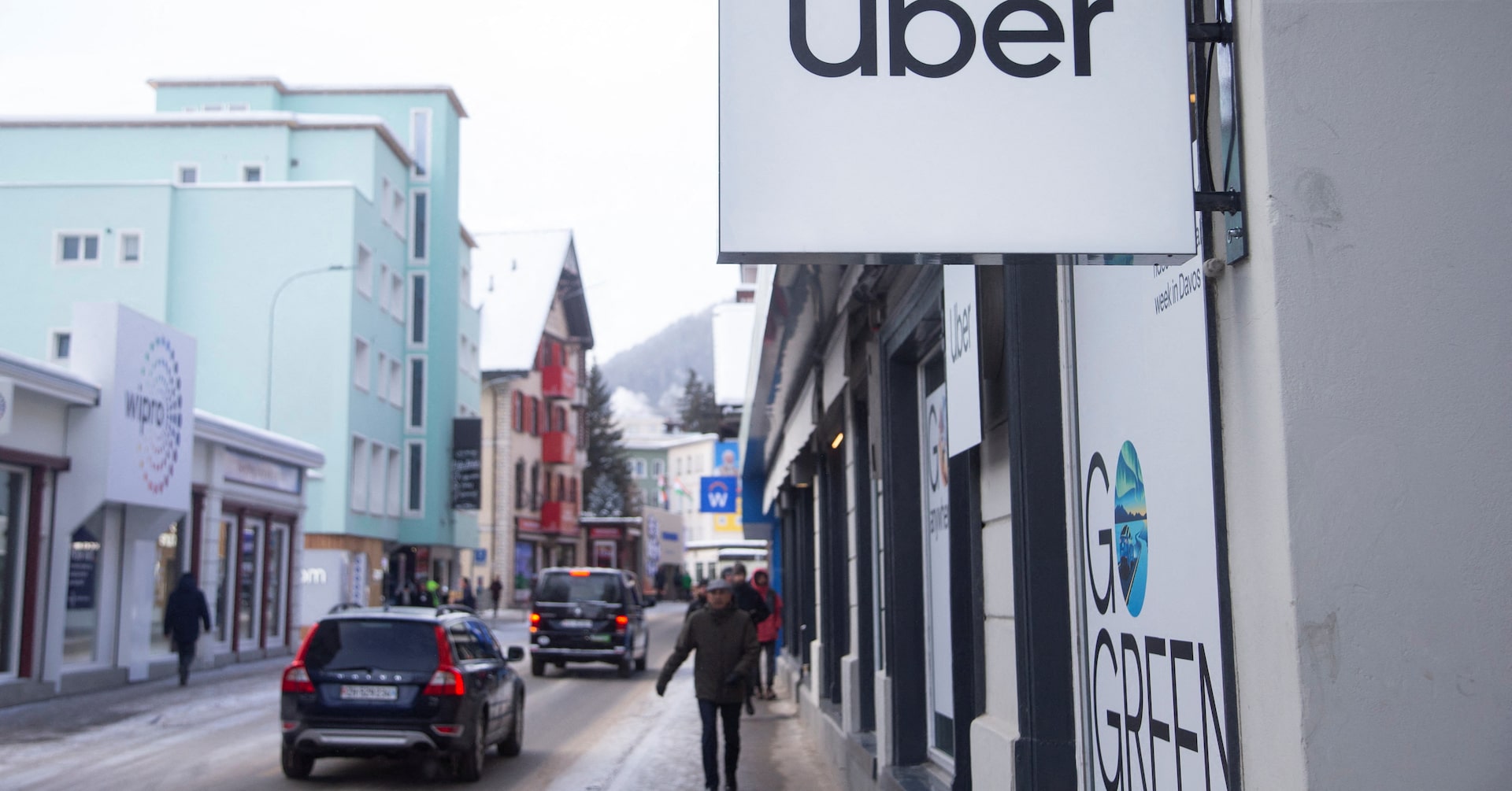 Uber придобива Delivery Hero за €12.5 милиарда: Какво означава това за технологичния сектор?